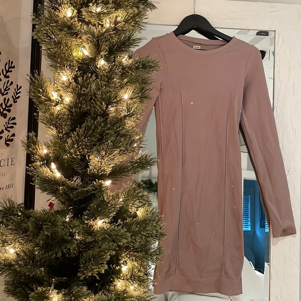 Flattering long sleeve dress